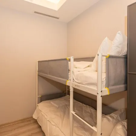 Modern And Spacious Flat With City View In Sariyer Стамбул